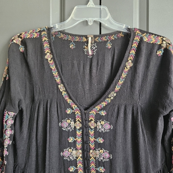 Free People | Arianna Embroidered Tunic in Black - Size XS Boho Fairy - Picture 5 of 16